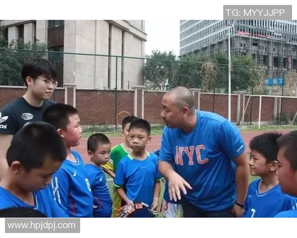 小足球队员的成长故事与梦想追逐之旅电影解析与推荐 小足球队员的成长故事与梦想追逐之旅电影解析与推荐